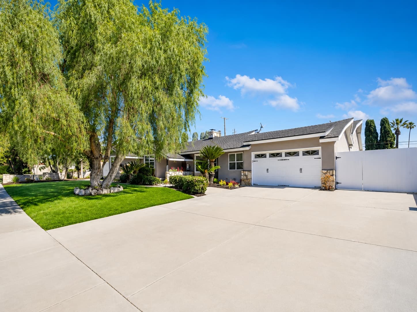 14032 Lambeth Way, Tustin — Sold